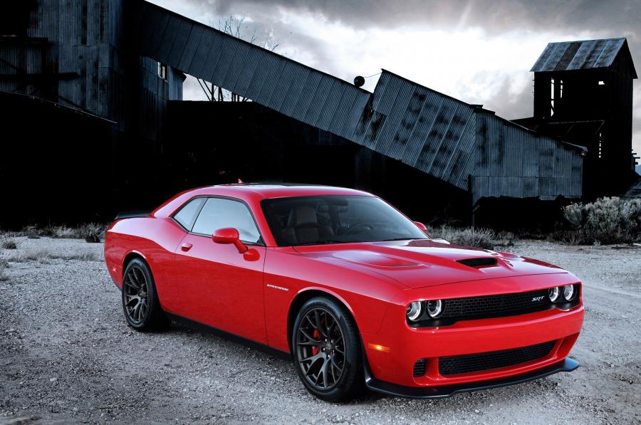  Dodge Challenger SRT Hellcat 2016 года  (фото 4 из 5)